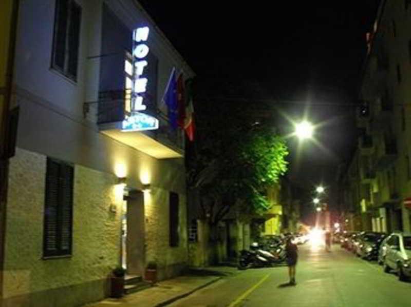 Hotel Astor Pisa Esterno foto
